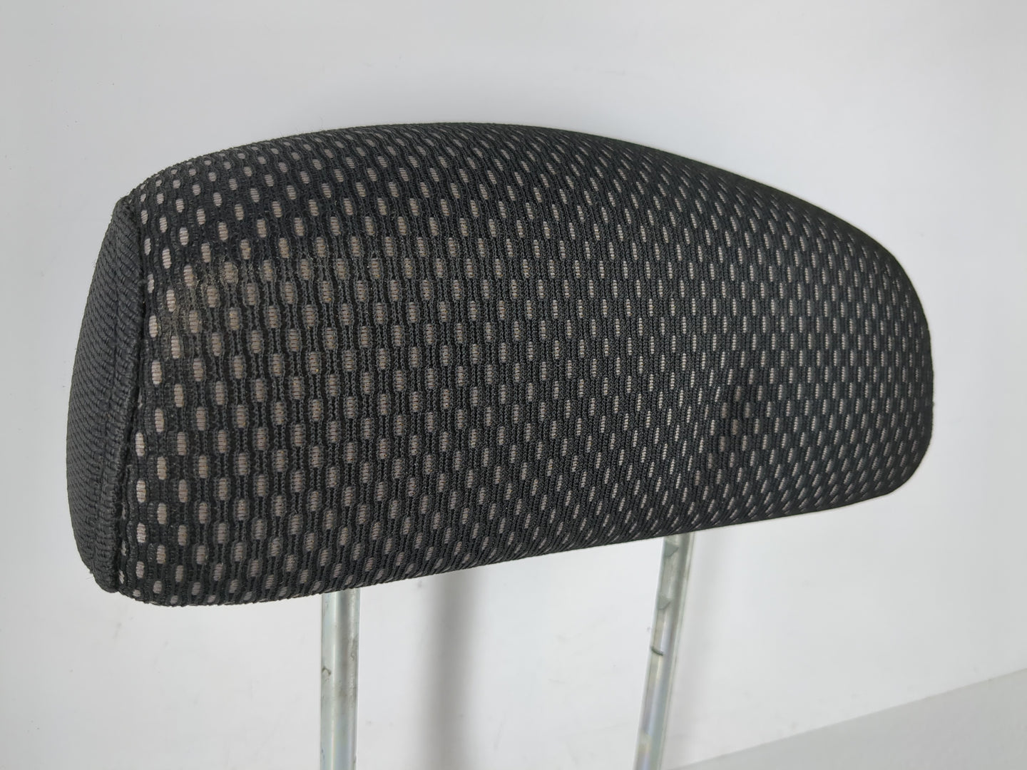 0 Pontiac Torrent Headrest Head Rest Rear Seat Fits OEM Used Auto Parts - Oemusedautoparts1.com