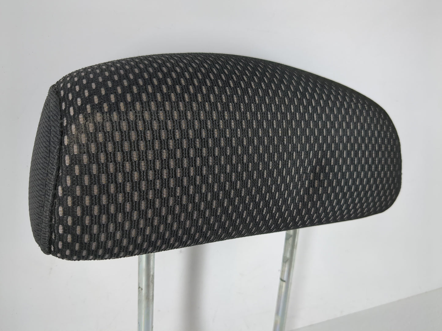 0 Pontiac Torrent Headrest Head Rest Rear Seat Fits OEM Used Auto Parts - Oemusedautoparts1.com