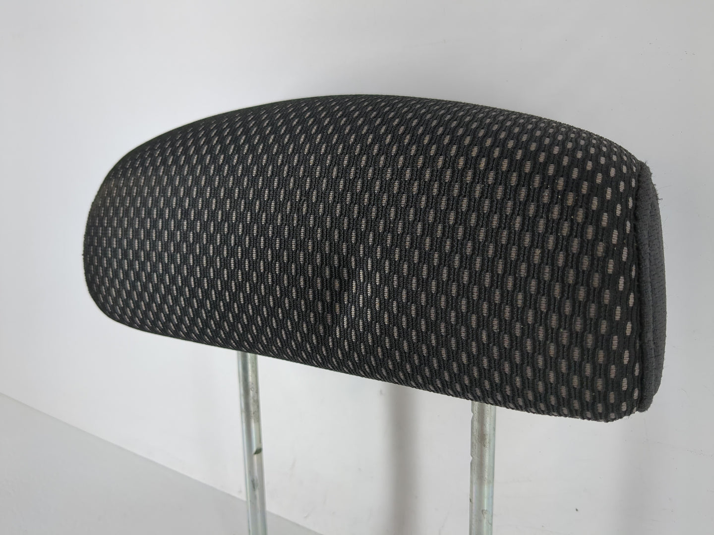 0 Pontiac Torrent Headrest Head Rest Rear Seat Fits OEM Used Auto Parts - Oemusedautoparts1.com