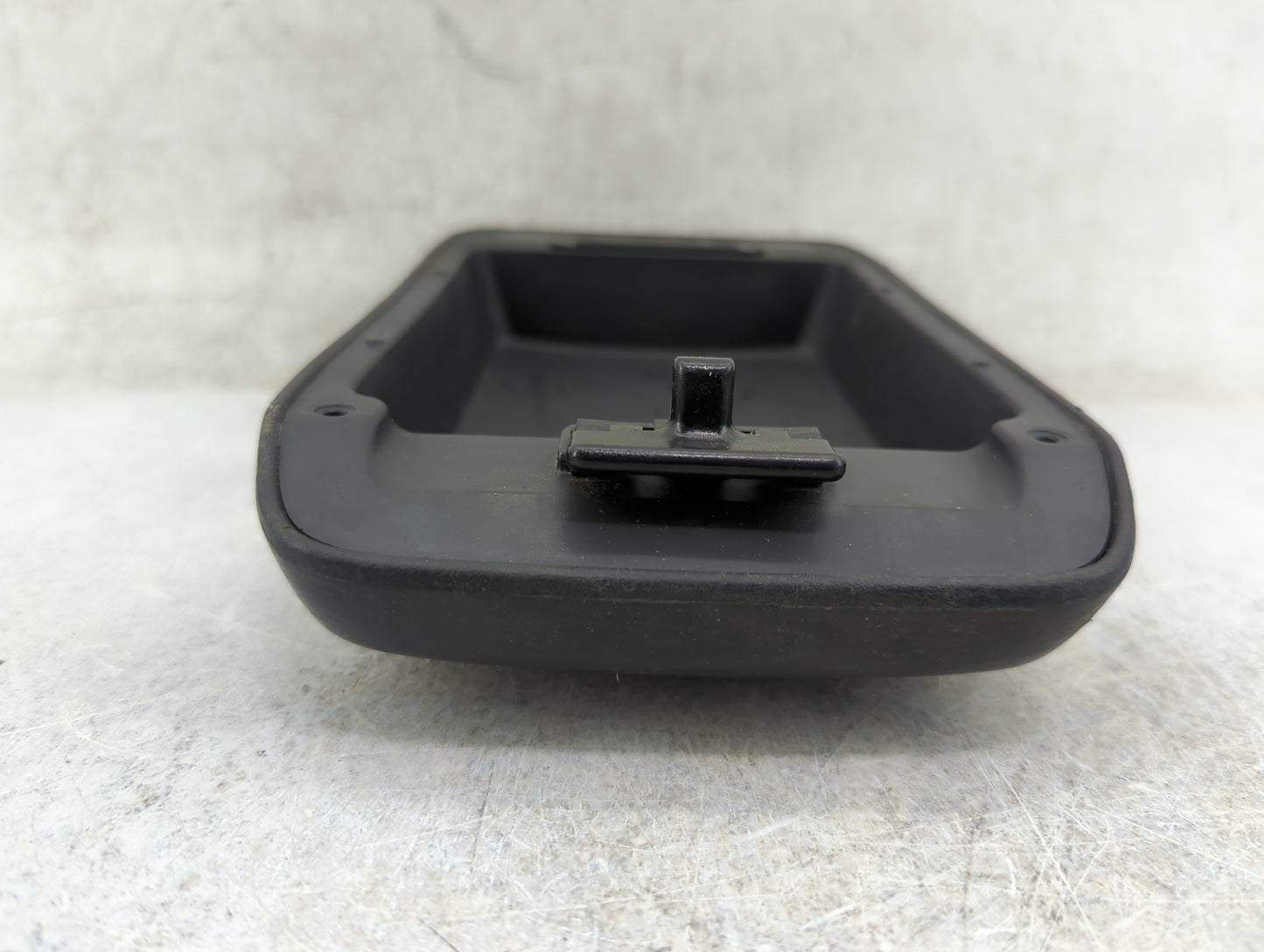 2005-2008 Pontiac Vibe Center Console Armrest Cover Lid Fits Fits 2005 2006 2007 2008 OEM Used Auto Parts - Oemusedautoparts