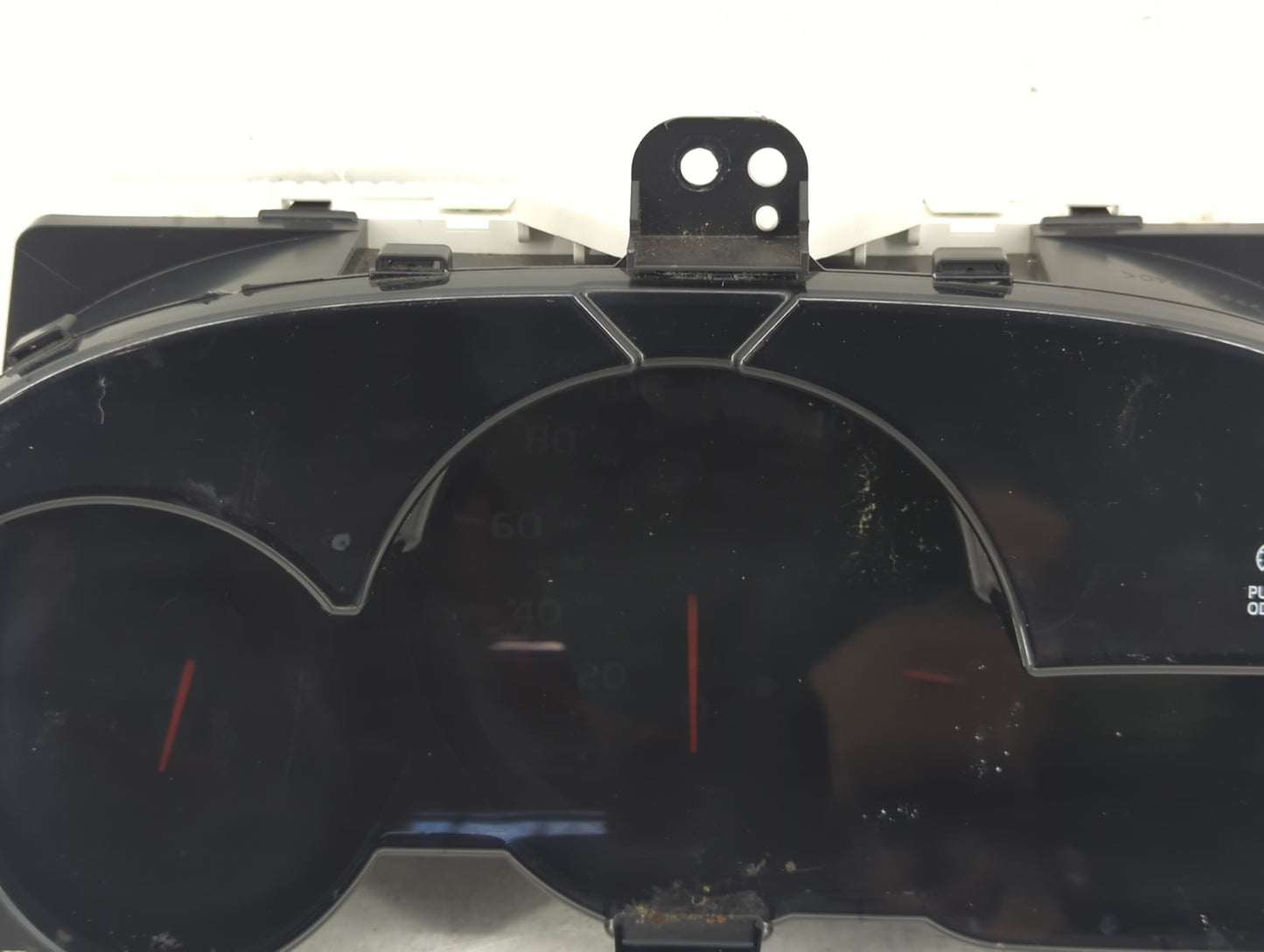2009-2010 Pontiac Vibe Instrument Cluster Speedometer Gauges Fits Fits 2009 2010 OEM Used Auto Parts - Oemusedautoparts1.com
