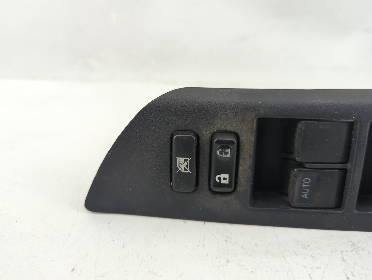 2009-2010 Pontiac Vibe Master Power Window Switch Replacement Driver Side Left Fits Fits 2009 2010 OEM Used Auto Parts - Oem