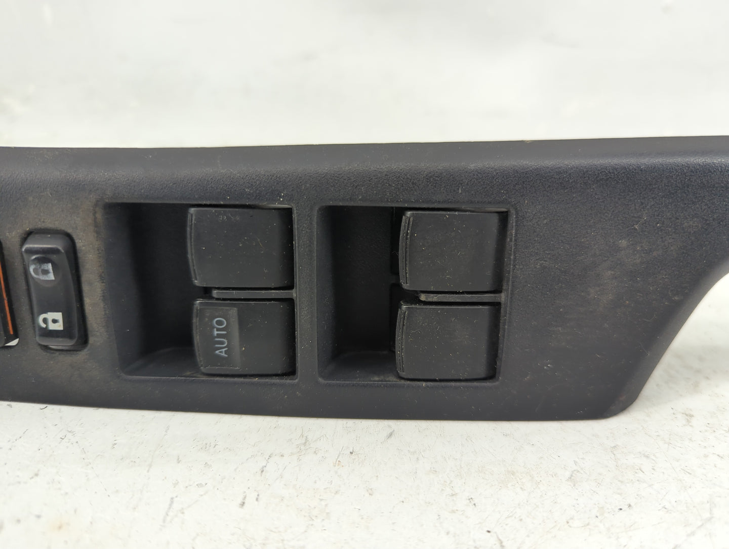 2009-2010 Pontiac Vibe Master Power Window Switch Replacement Driver Side Left Fits Fits 2009 2010 OEM Used Auto Parts - Oem