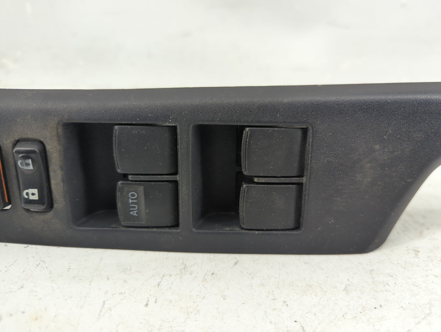 2009-2010 Pontiac Vibe Master Power Window Switch Replacement Driver Side Left Fits Fits 2009 2010 OEM Used Auto Parts - Oem