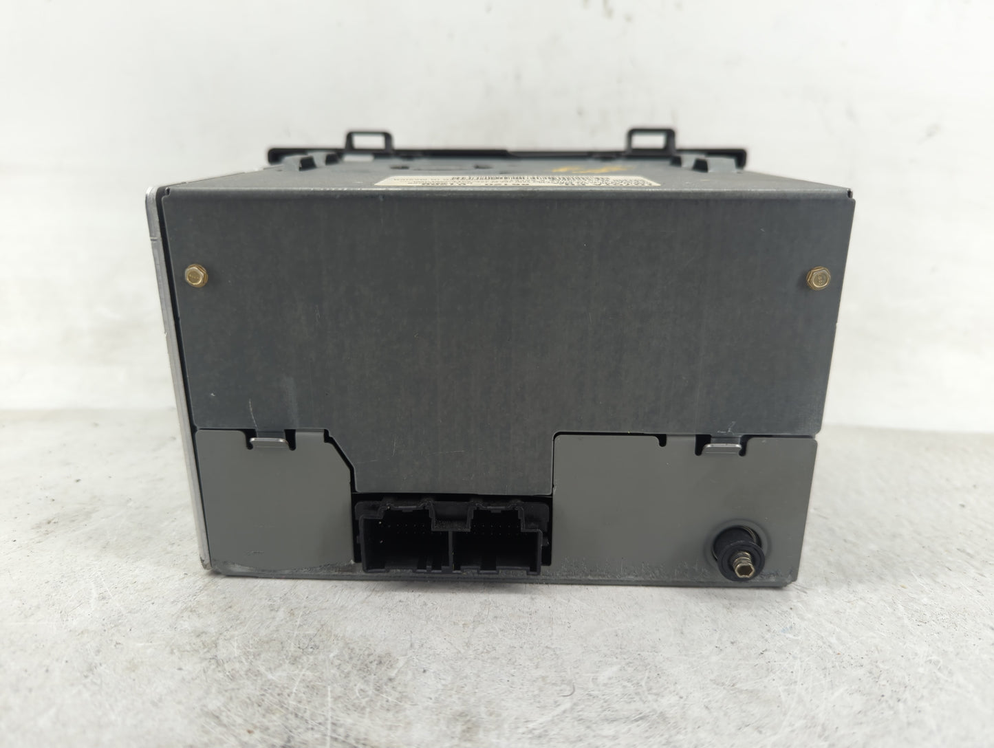 2009 Pontiac Vibe Radio AM FM Cd Player Receiver Replacement Fits OEM Used Auto Parts - Oemusedautoparts1.com