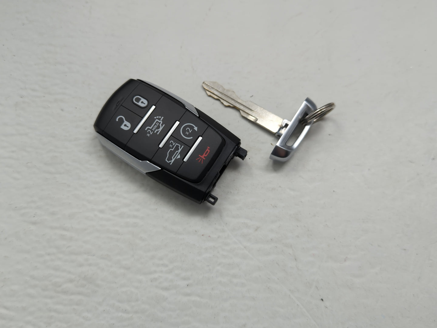 Ram Keyless Entry Remote Fob OHT4882056 68523815 6 buttons - Oemusedautoparts1.com