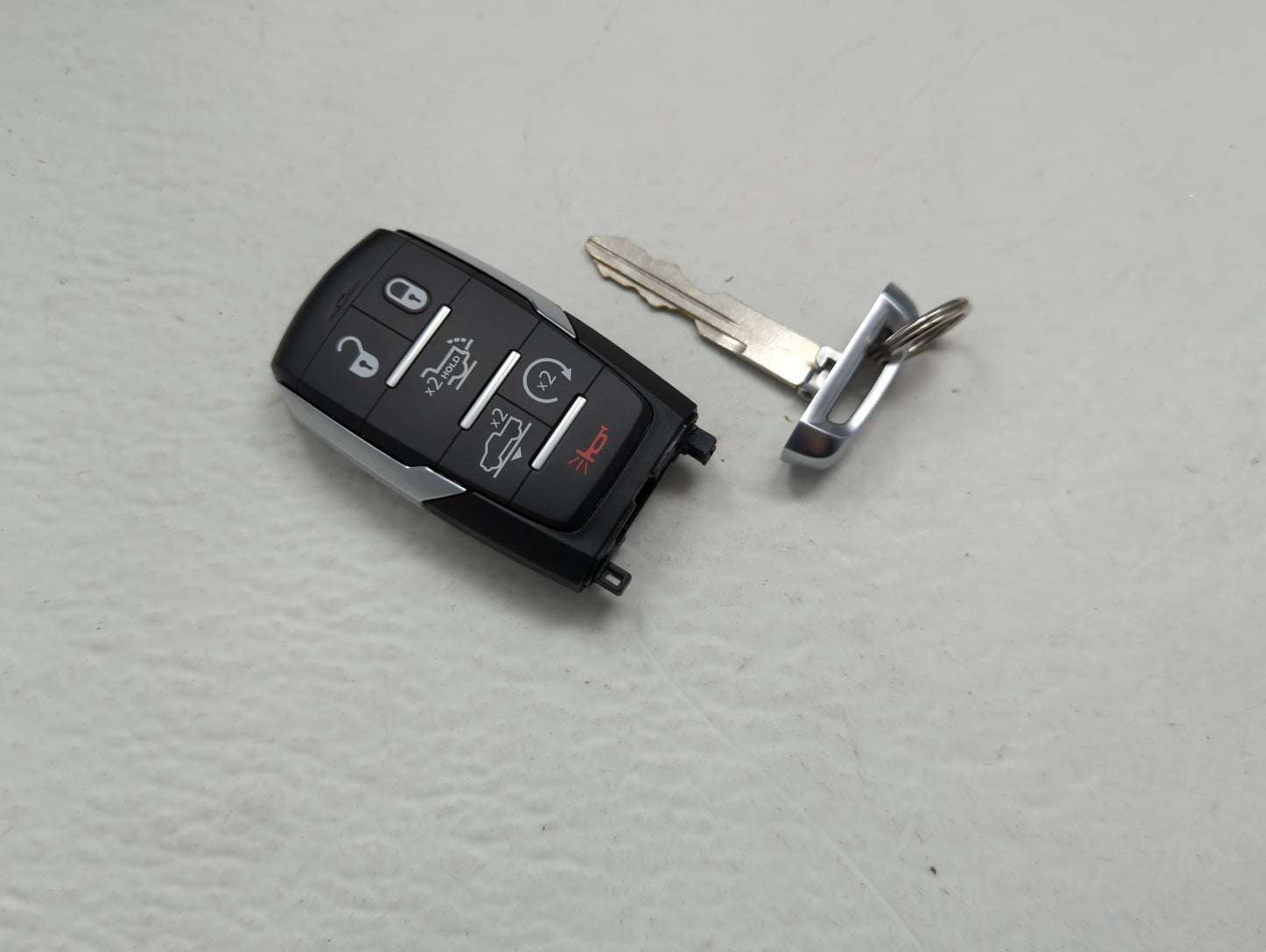 Ram Keyless Entry Remote Fob OHT4882056 68523815 6 buttons - Oemusedautoparts1.com
