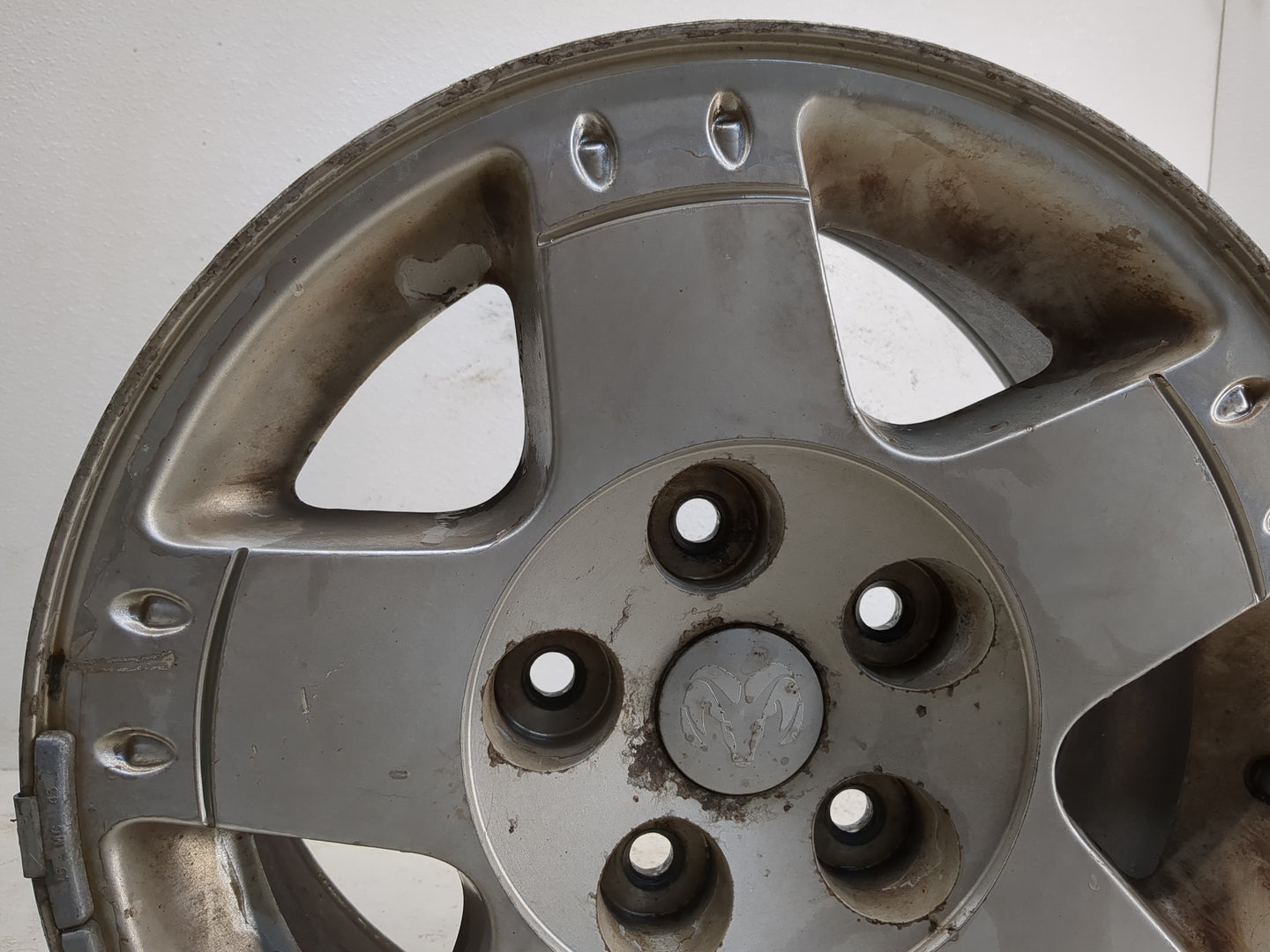 Ram 1500 Oem Wheel Rim 1148742 - Oemusedautoparts1.com