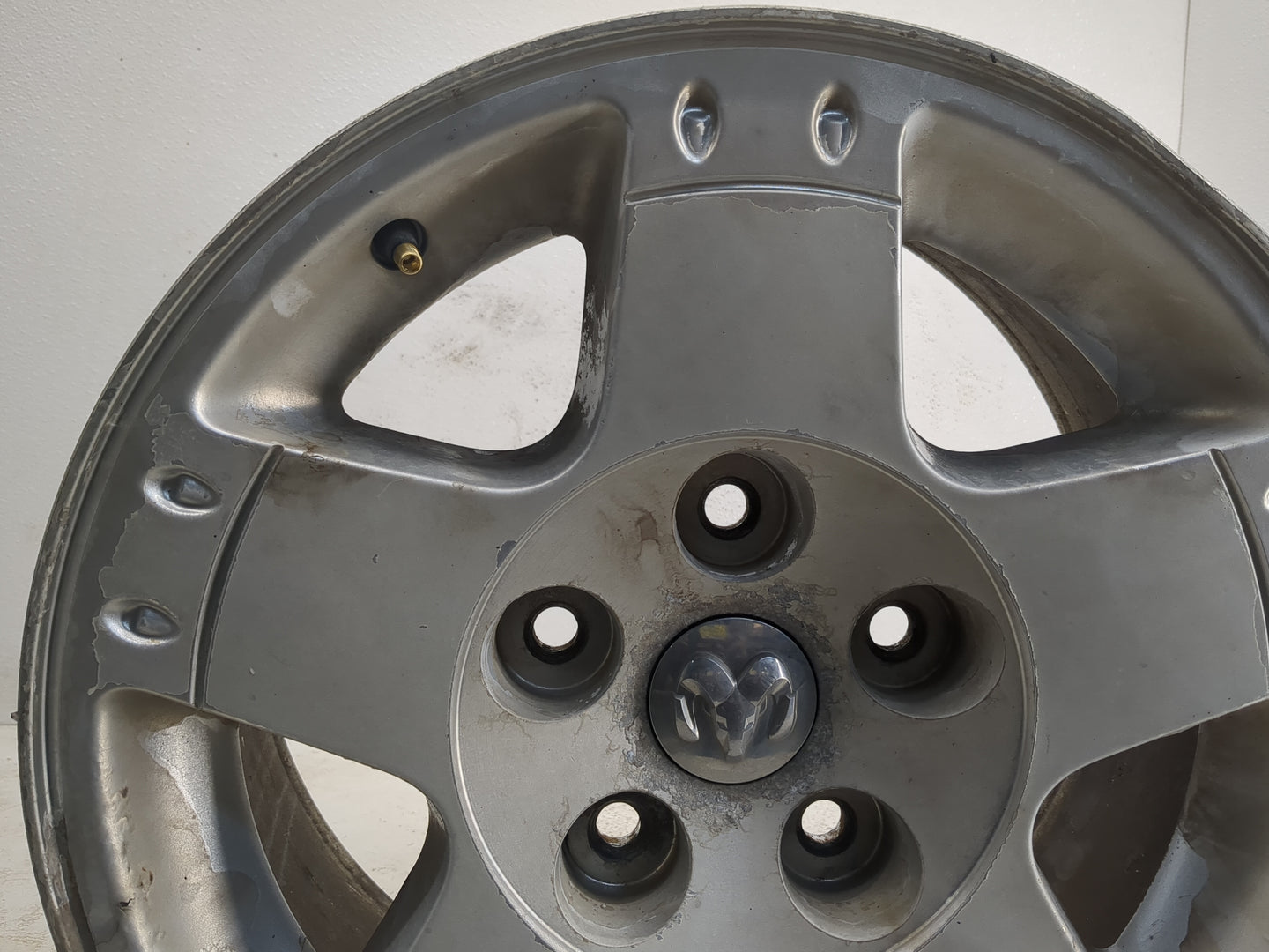 Ram 1500 Oem Wheel Rim 1152103 - Oemusedautoparts1.com