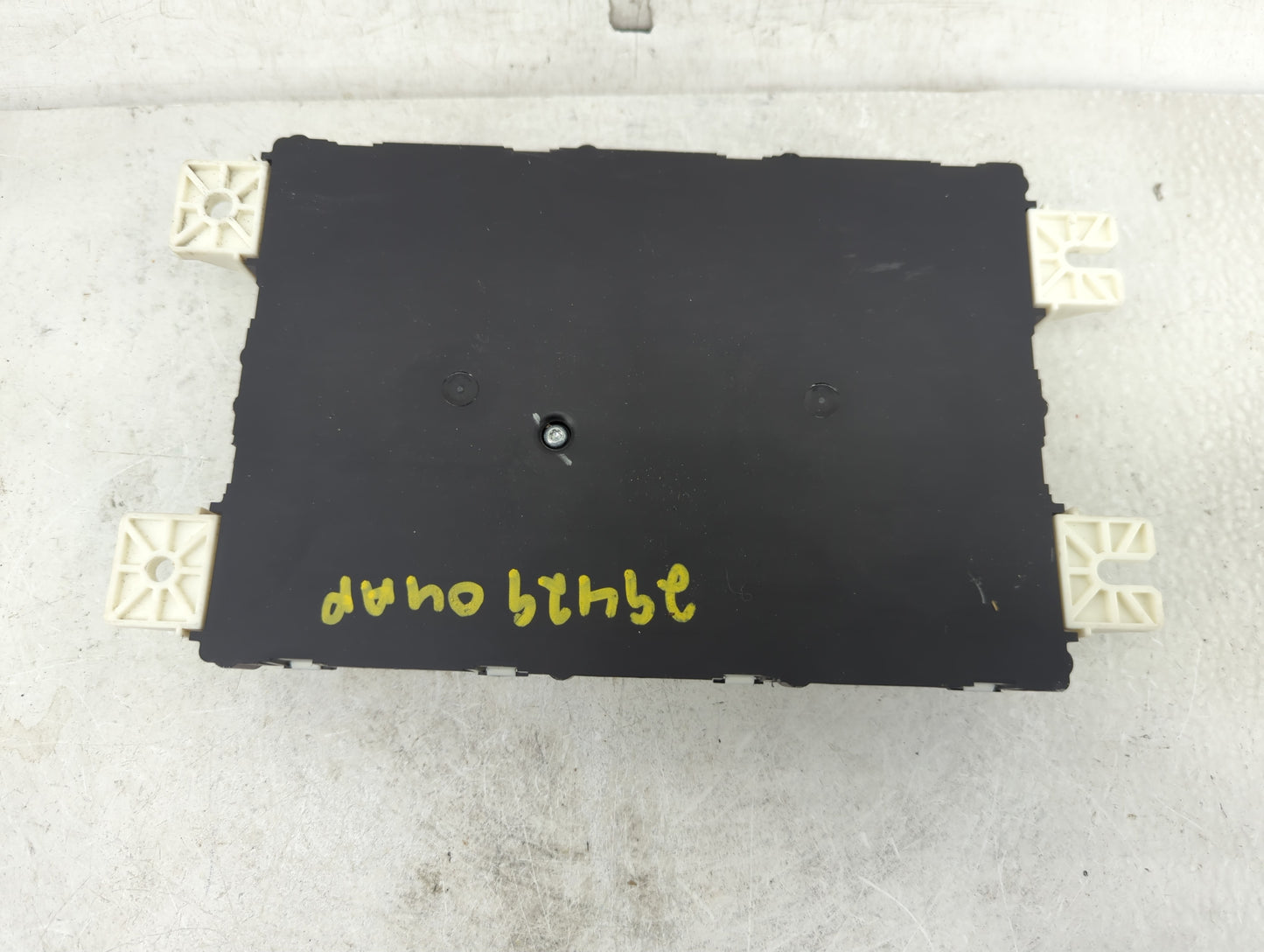 2013-2013 Ram 1500 Body Control Module Bcm Inner Cabin Fuse Box - Oemusedautoparts1.com