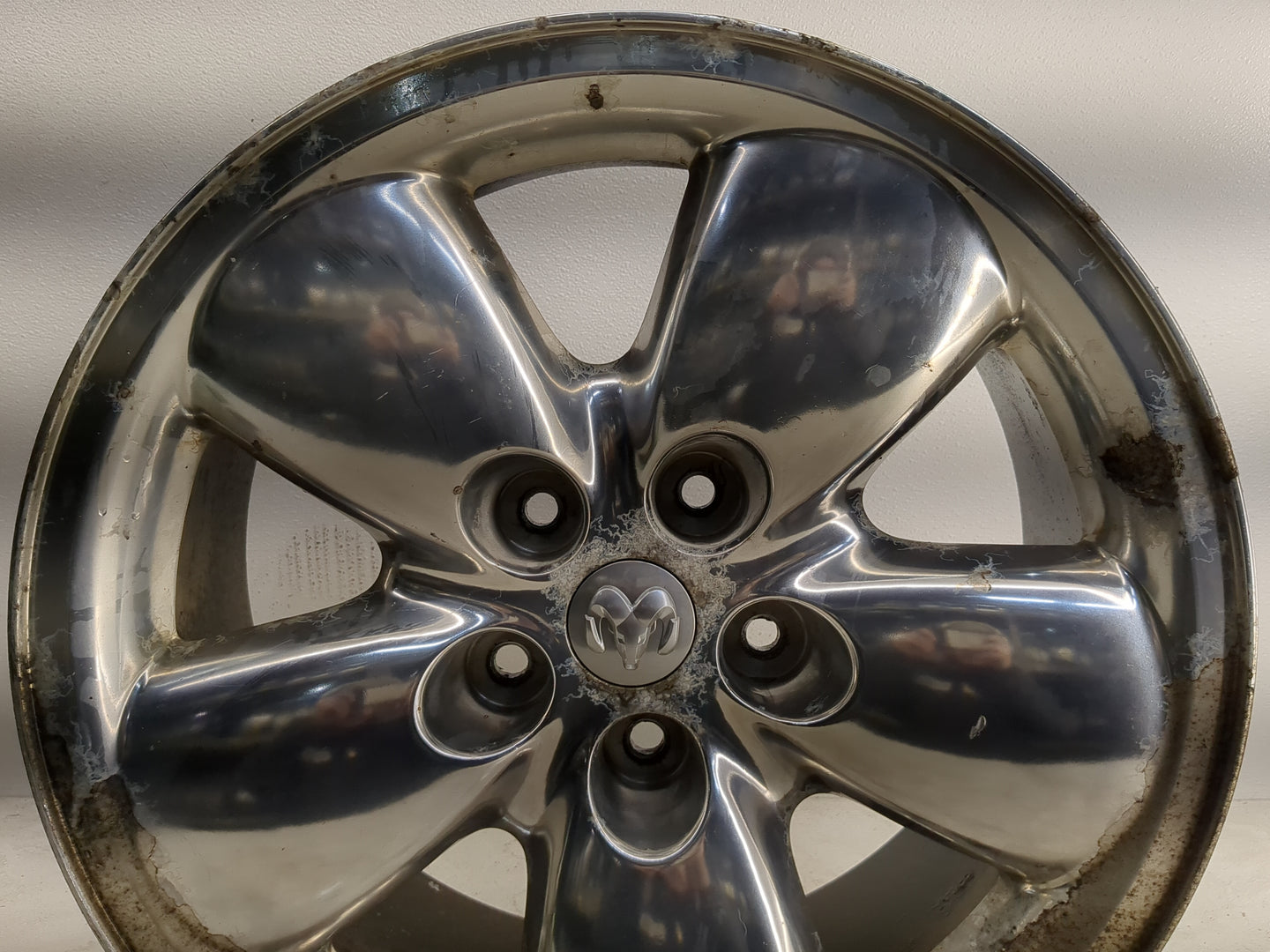 Ram 1500 Oem Wheel Rim 1281493 - Oemusedautoparts1.com