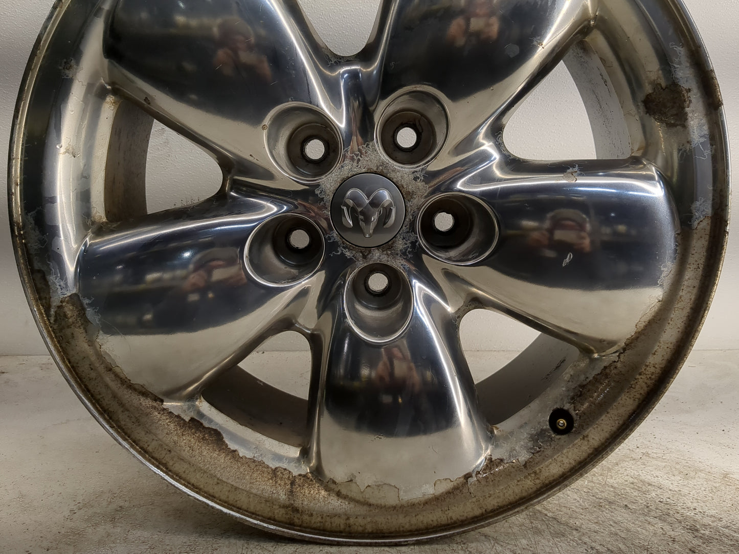 Ram 1500 Oem Wheel Rim 1281493 - Oemusedautoparts1.com