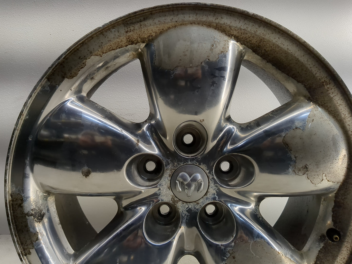 Ram 1500 Oem Wheel Rim 1281494 - Oemusedautoparts1.com