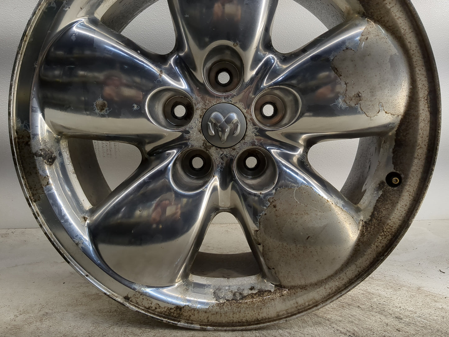 Ram 1500 Oem Wheel Rim 1281494 - Oemusedautoparts1.com