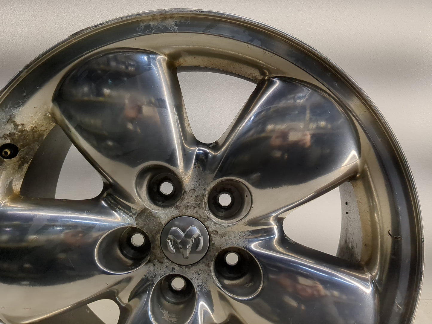 Ram 1500 Oem Wheel Rim 1281498 - Oemusedautoparts1.com