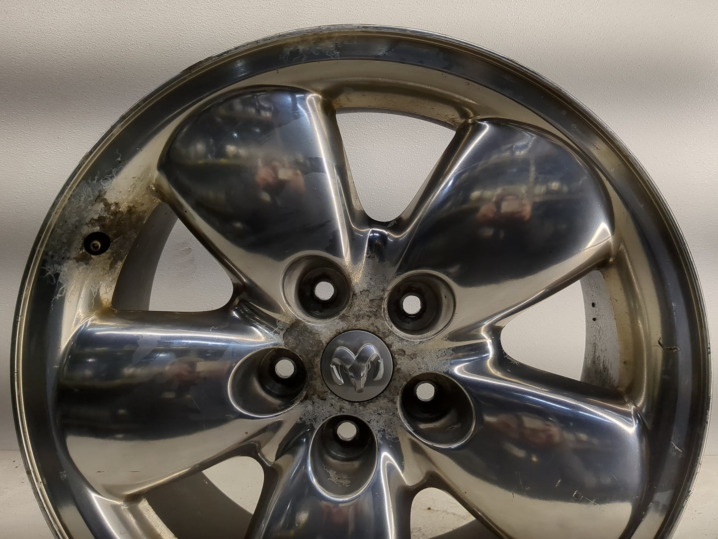 Ram 1500 Oem Wheel Rim 1281498 - Oemusedautoparts1.com