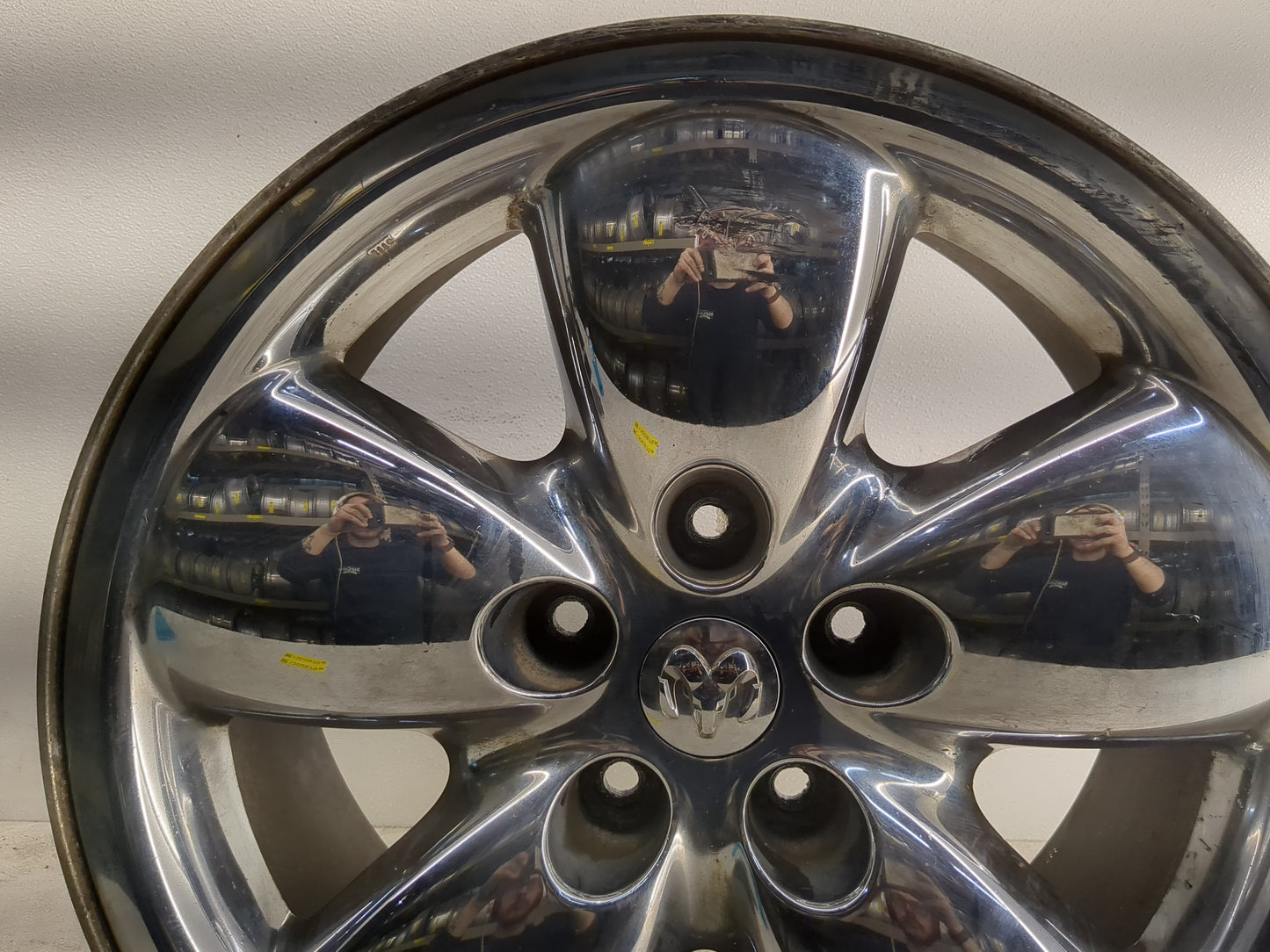 Ram 1500 Oem Wheel Rim 1302879 - Oemusedautoparts1.com