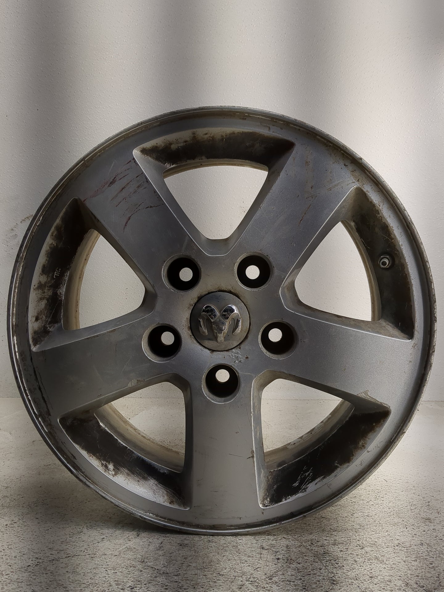 2011-2012 Ram 1500 Oem Wheel Rim - Oemusedautoparts1.com