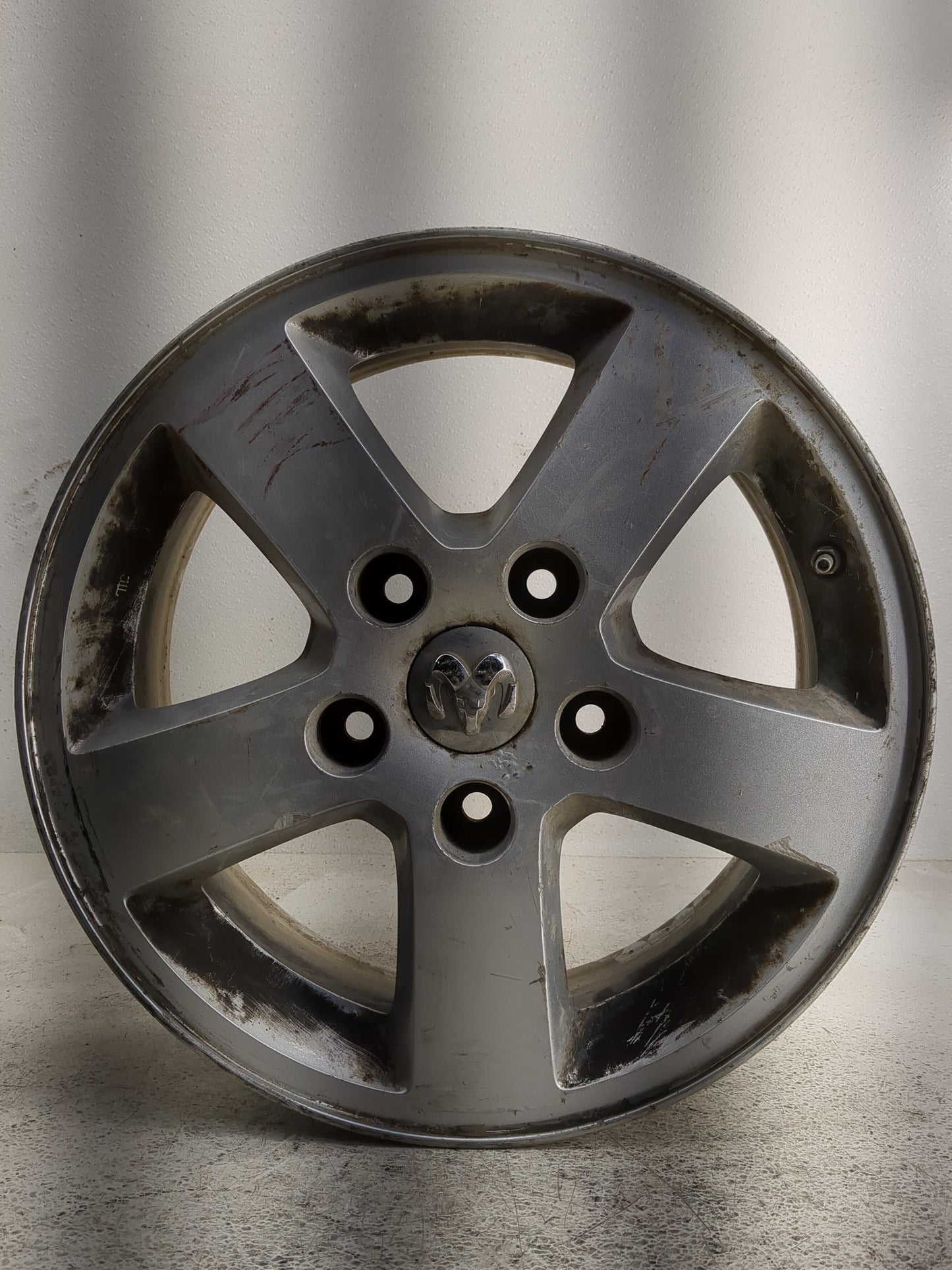2011-2012 Ram 1500 Oem Wheel Rim - Oemusedautoparts1.com