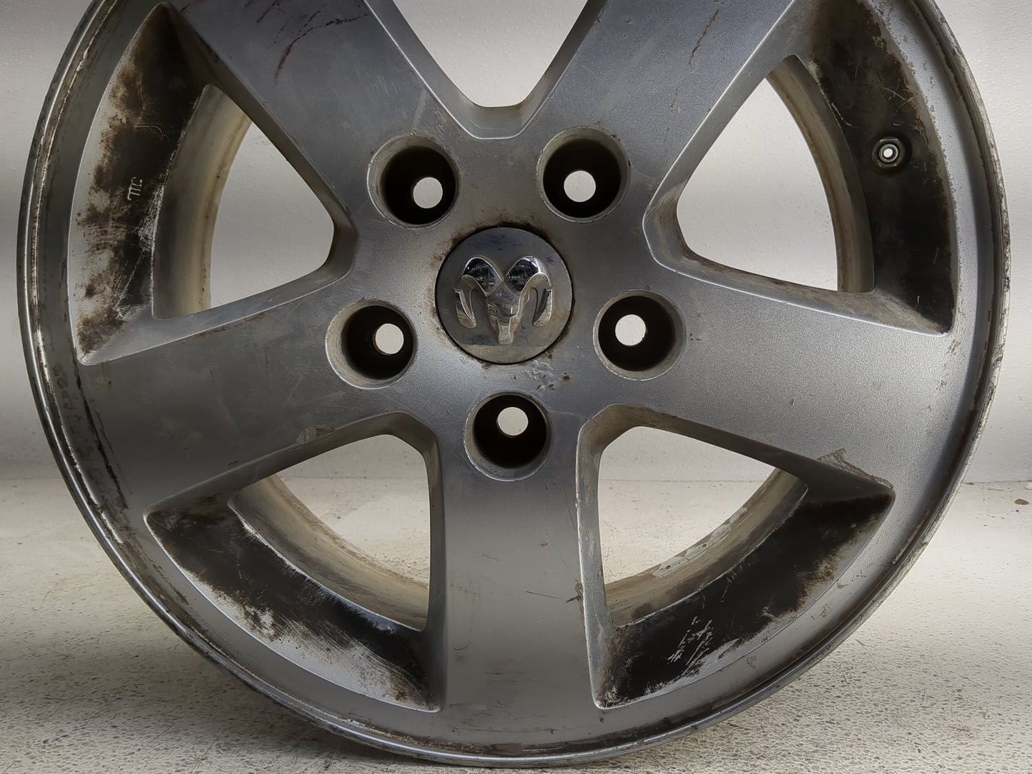2011-2012 Ram 1500 Oem Wheel Rim - Oemusedautoparts1.com