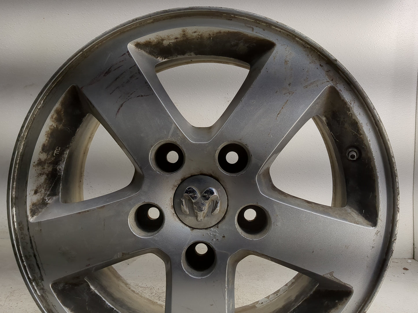 2011-2012 Ram 1500 Oem Wheel Rim - Oemusedautoparts1.com