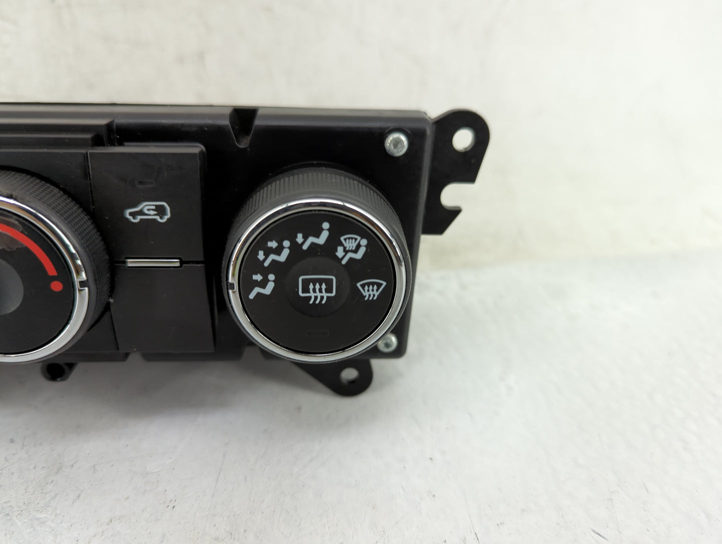 0 Saturn Outlook Climate Control Module Temperature AC/Heater Replacement Fits OEM Used Auto Parts - Oemusedautoparts1.com