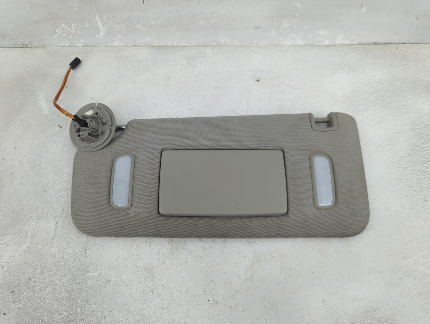 0 Saturn Outlook Sun Visor Shade Replacement Driver Left Mirror Fits OEM Used Auto Parts - Oemusedautoparts1.com