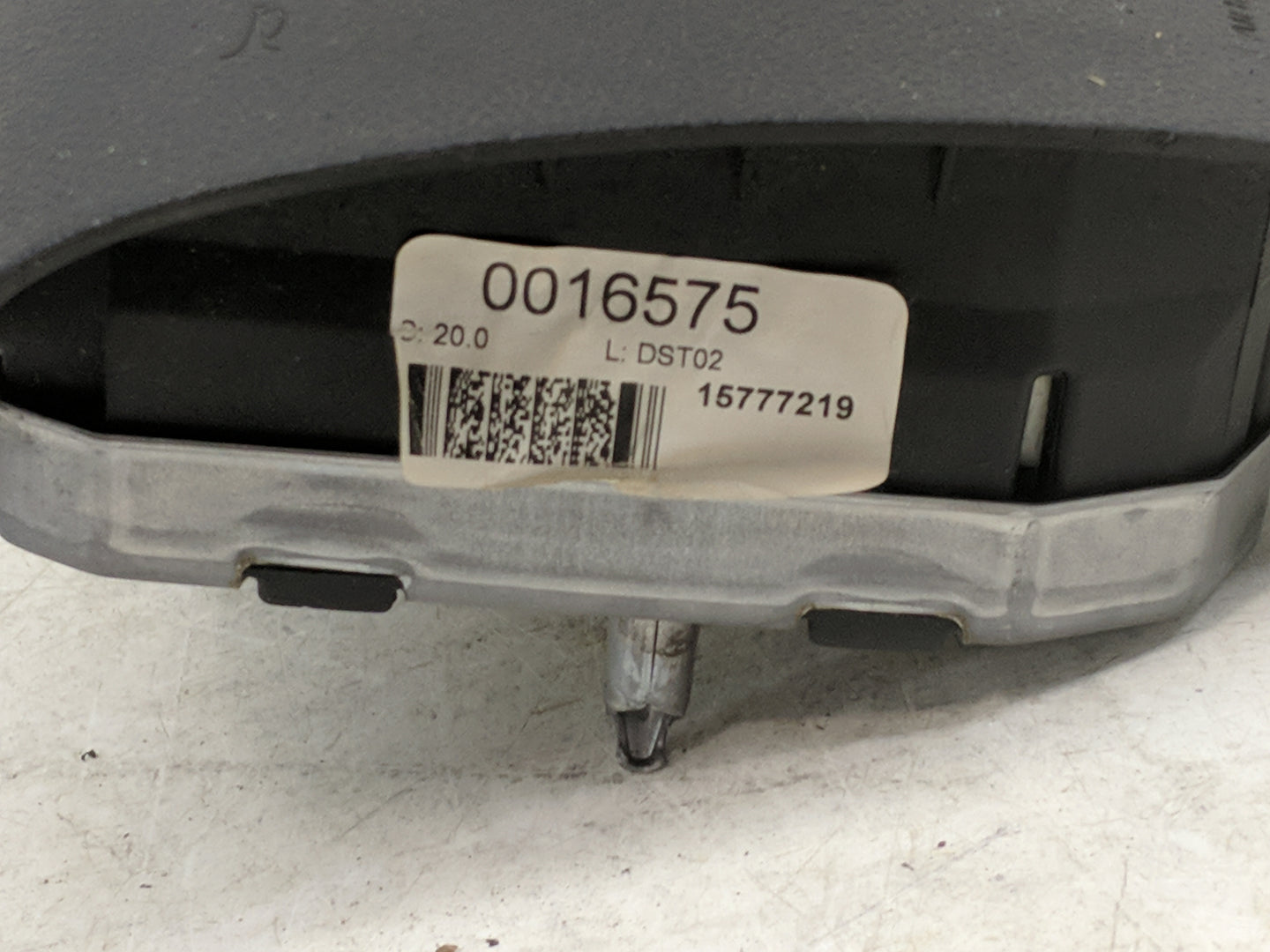 Saturn Outlook Air Bag Driver Left Steering Wheel Mounted Black - Oemusedautoparts1.com