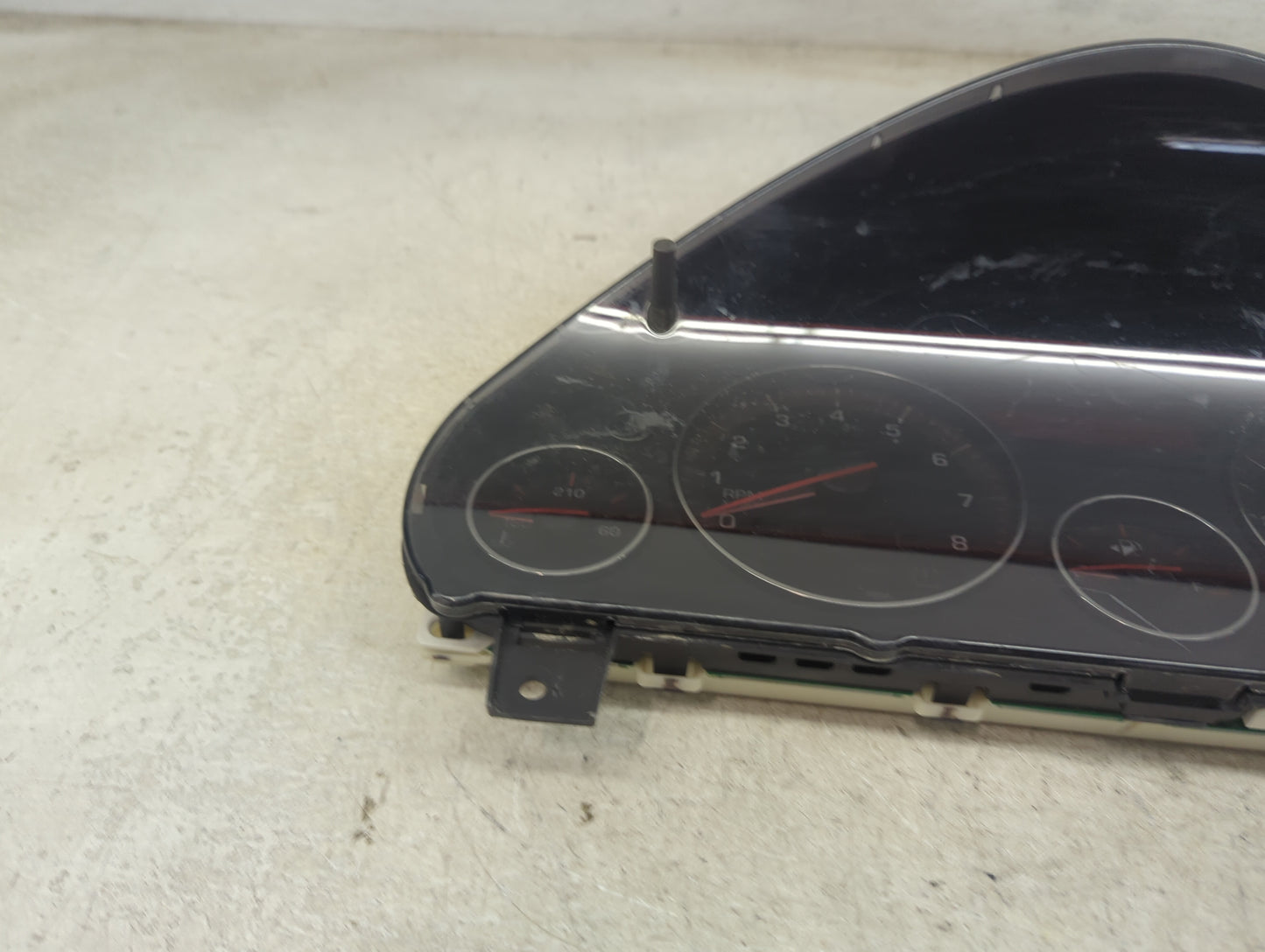 0 Saturn Outlook Instrument Cluster Speedometer Gauges Miles:152K Fits OEM Used Auto Parts - Oemusedautoparts1.com