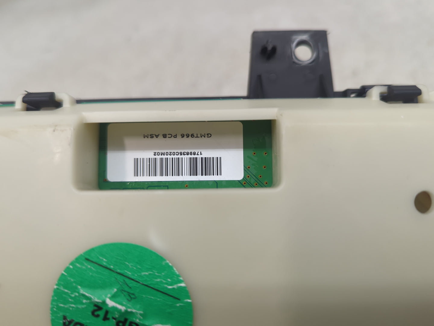 0 Saturn Outlook Instrument Cluster Speedometer Gauges Miles:152K Fits OEM Used Auto Parts - Oemusedautoparts1.com