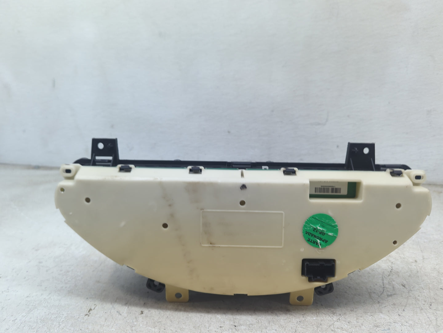 0 Saturn Outlook Instrument Cluster Speedometer Gauges Miles:152K Fits OEM Used Auto Parts - Oemusedautoparts1.com