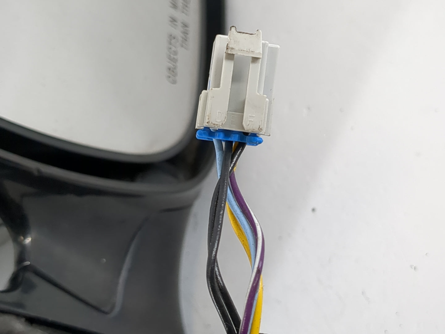 2005-2007 Saturn Relay Passenger Side View Mirror - Right Door Mirror OEM Used - Oemusedautoparts1.com