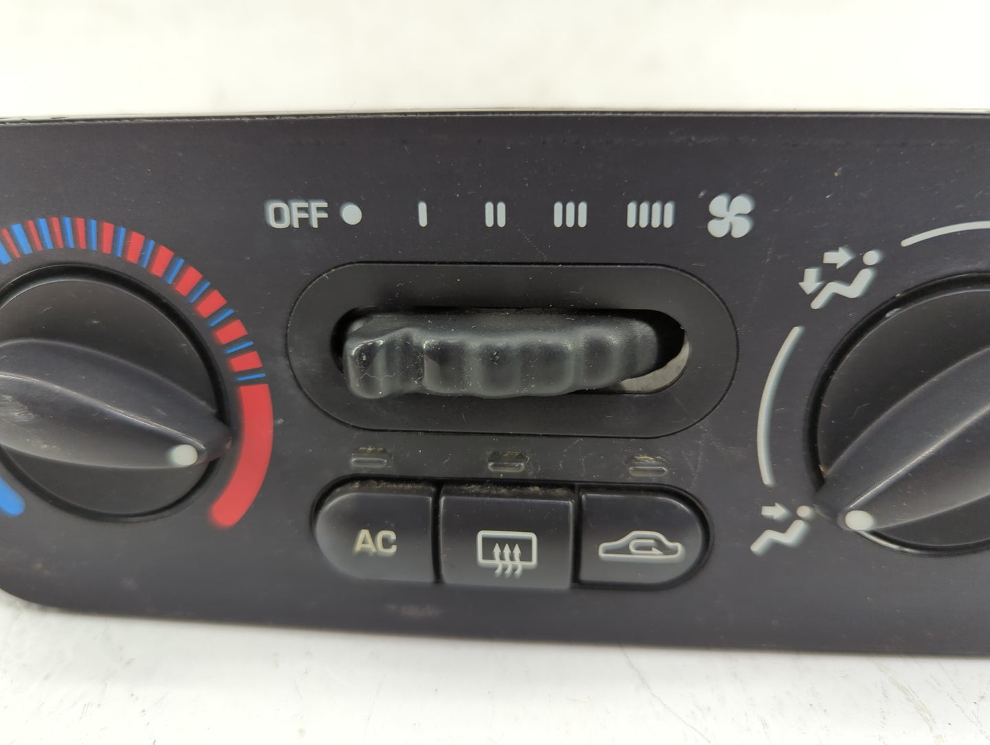 0 Saturn Saturn S Series Climate Control Module Temperature AC/Heater Replacement Fits Fits 200 2001 2002 OEM Used Auto Part