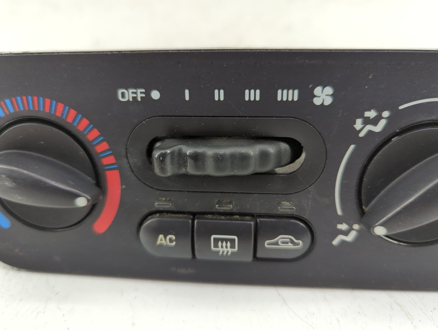 0 Saturn Saturn S Series Climate Control Module Temperature AC/Heater Replacement Fits Fits 200 2001 2002 OEM Used Auto Part