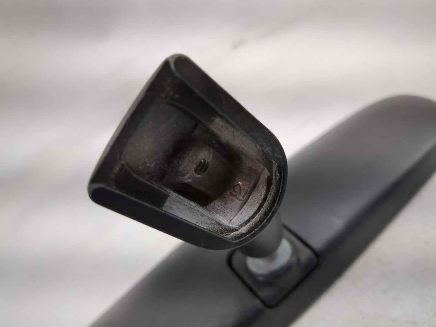 1997-2002 Saturn Sl2 Interior Rear View Mirror Replacement OEM Fits OEM Used Auto Parts - Oemusedautoparts1.com