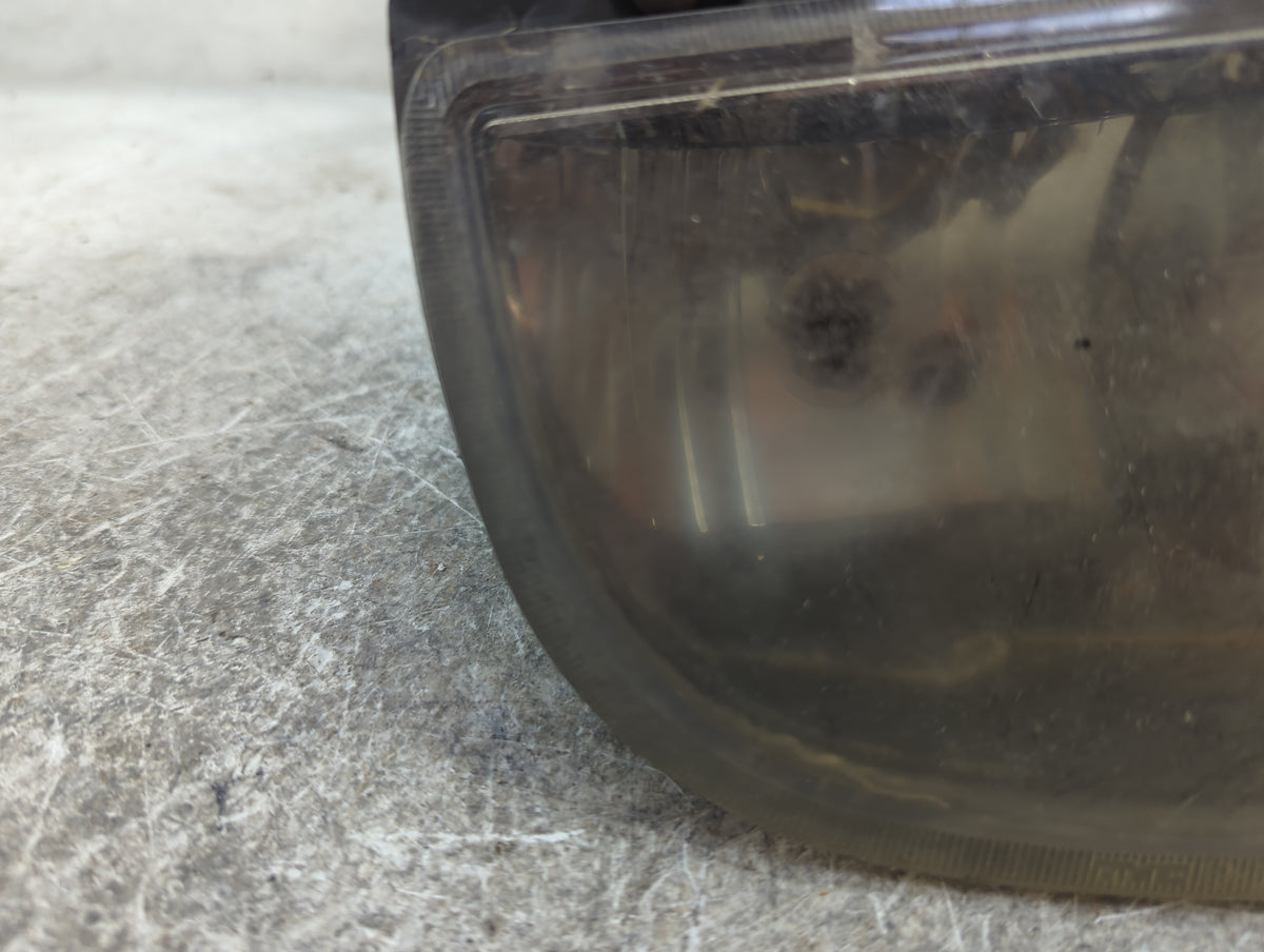 2002-2005 Saturn Vue Passenger Right Oem Fog Light Lamp - Oemusedautoparts1.com