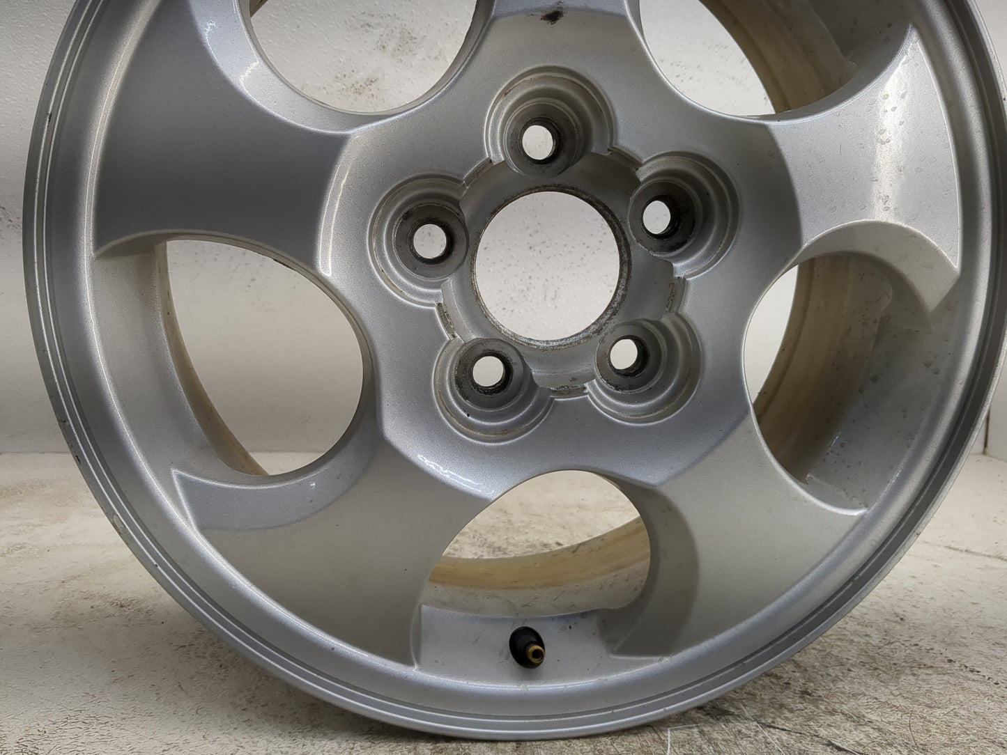 2002-2004 Saturn Vue Oem Wheel Rim 1191783 - Oemusedautoparts1.com