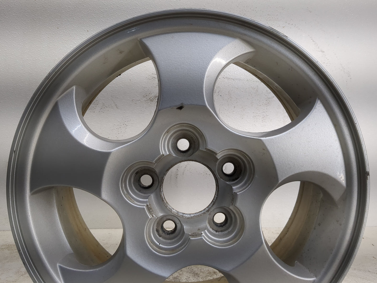 2002-2004 Saturn Vue Oem Wheel Rim 1191783 - Oemusedautoparts1.com