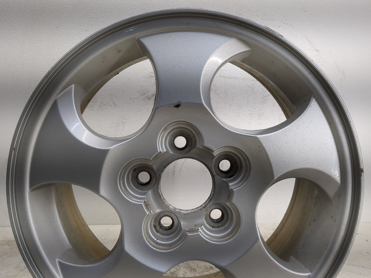 2002-2004 Saturn Vue Oem Wheel Rim 1191783 - Oemusedautoparts1.com