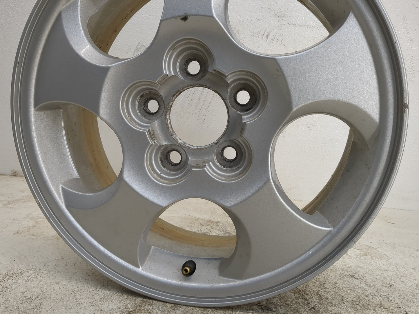 2002-2004 Saturn Vue Oem Wheel Rim 1191783 - Oemusedautoparts1.com