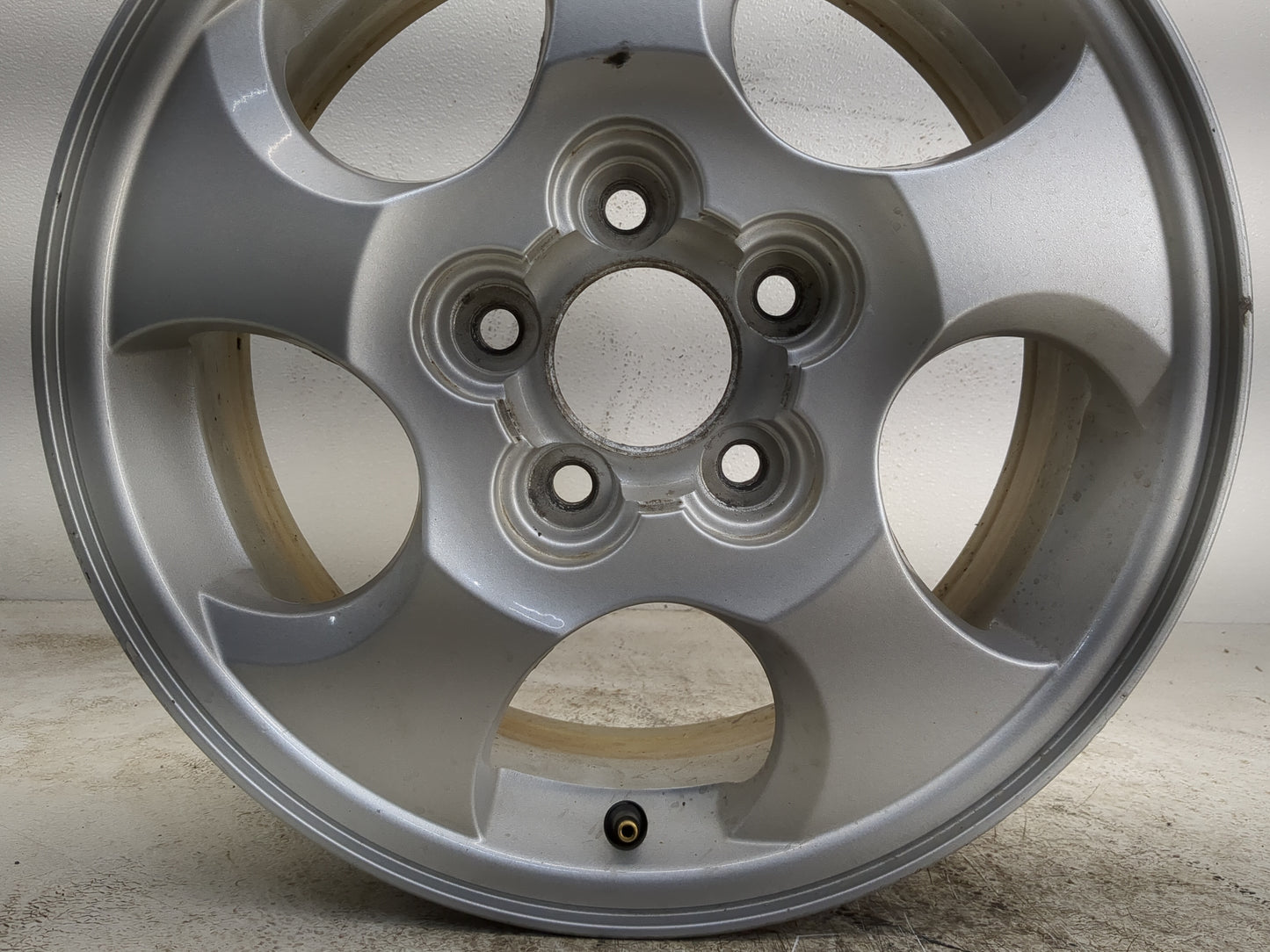 2002-2004 Saturn Vue Oem Wheel Rim 1191783 - Oemusedautoparts1.com