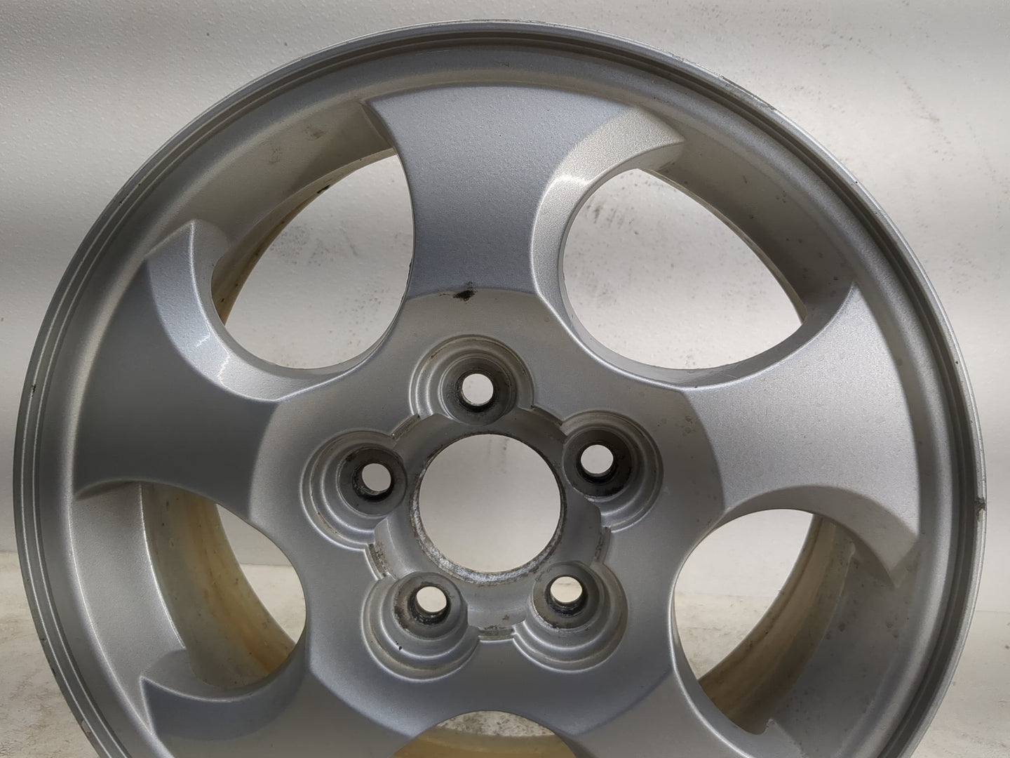 2002-2004 Saturn Vue Oem Wheel Rim 1191783 - Oemusedautoparts1.com