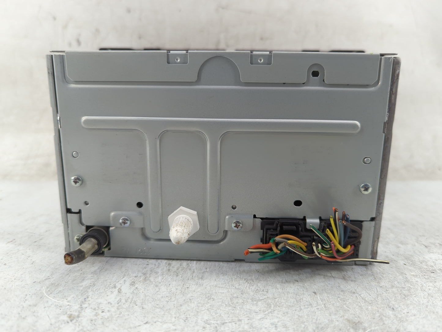 2006-2007 Saturn Vue Radio AM FM Cd Player Receiver Replacement Fits Fits 2006 2007 OEM Used Auto Parts - Oemusedautoparts1.