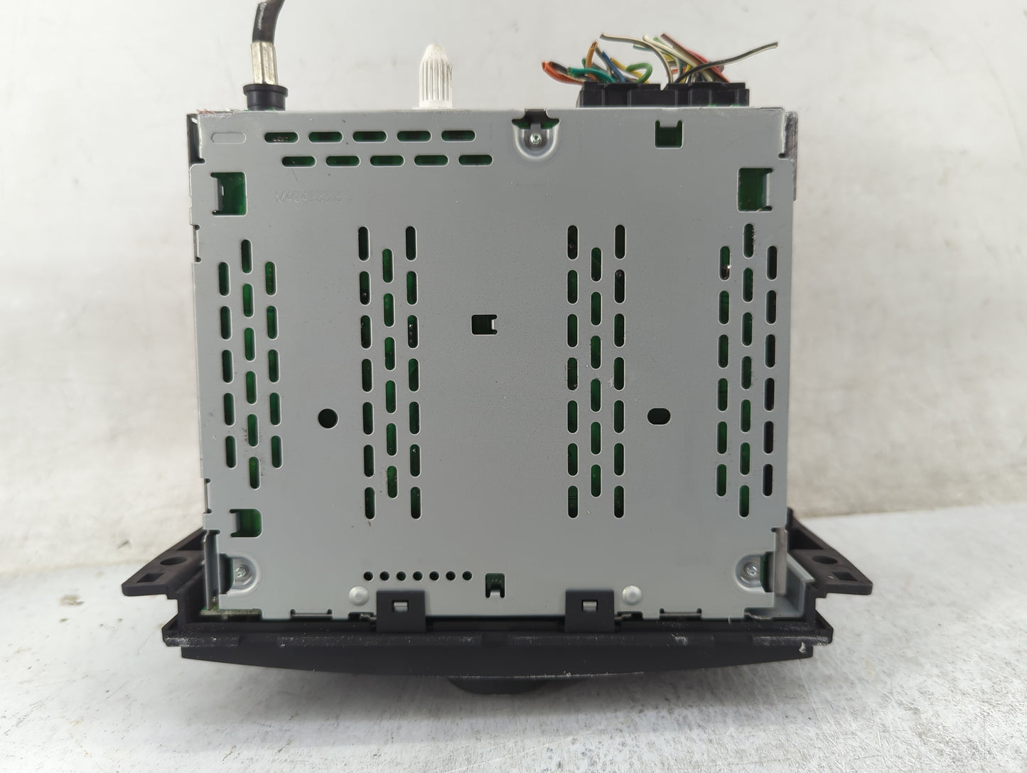2006-2007 Saturn Vue Radio AM FM Cd Player Receiver Replacement Fits Fits 2006 2007 OEM Used Auto Parts - Oemusedautoparts1.