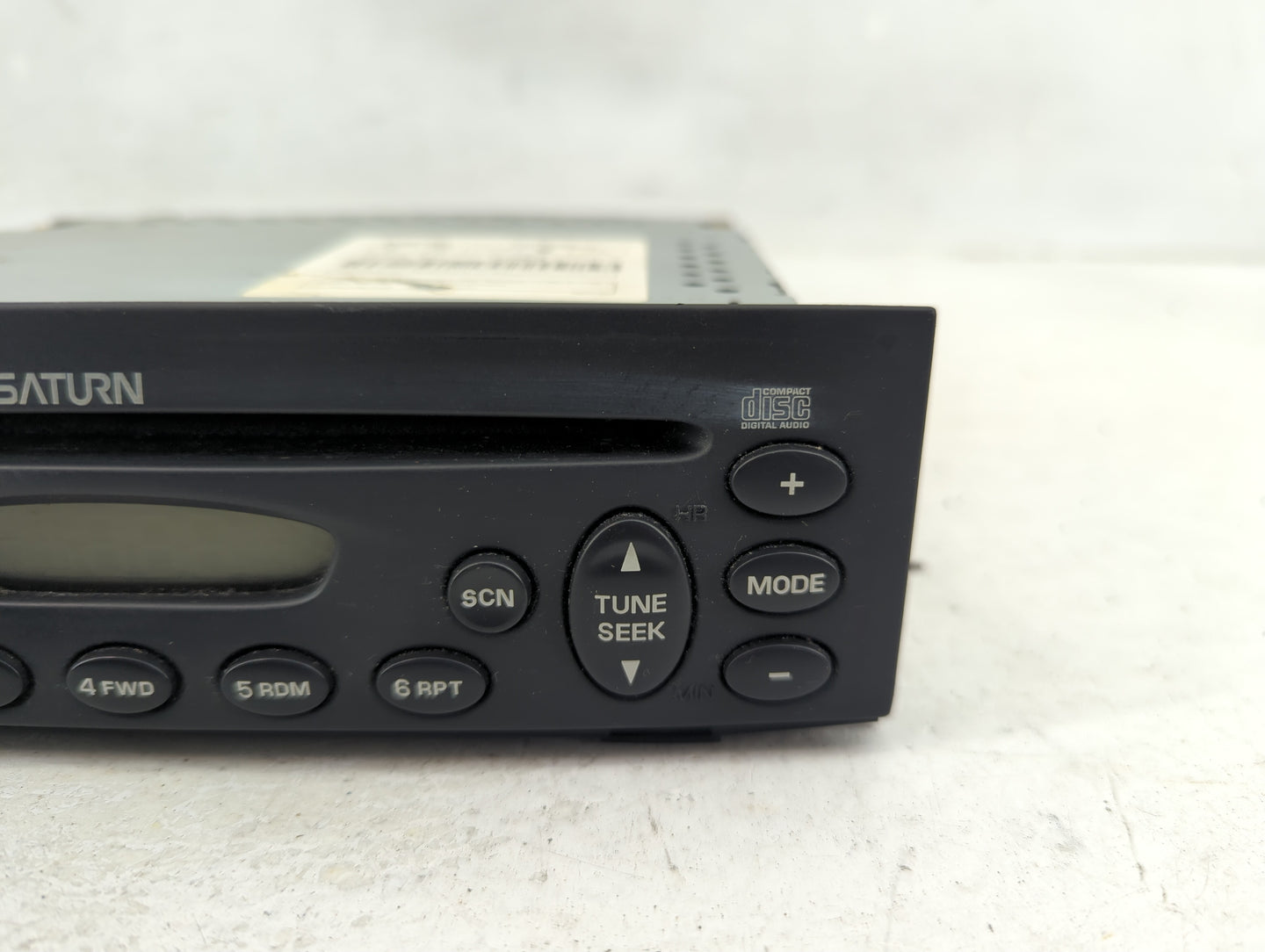 2004 Saturn Vue Radio AM FM Cd Player Receiver Replacement Fits OEM Used Auto Parts - Oemusedautoparts1.com
