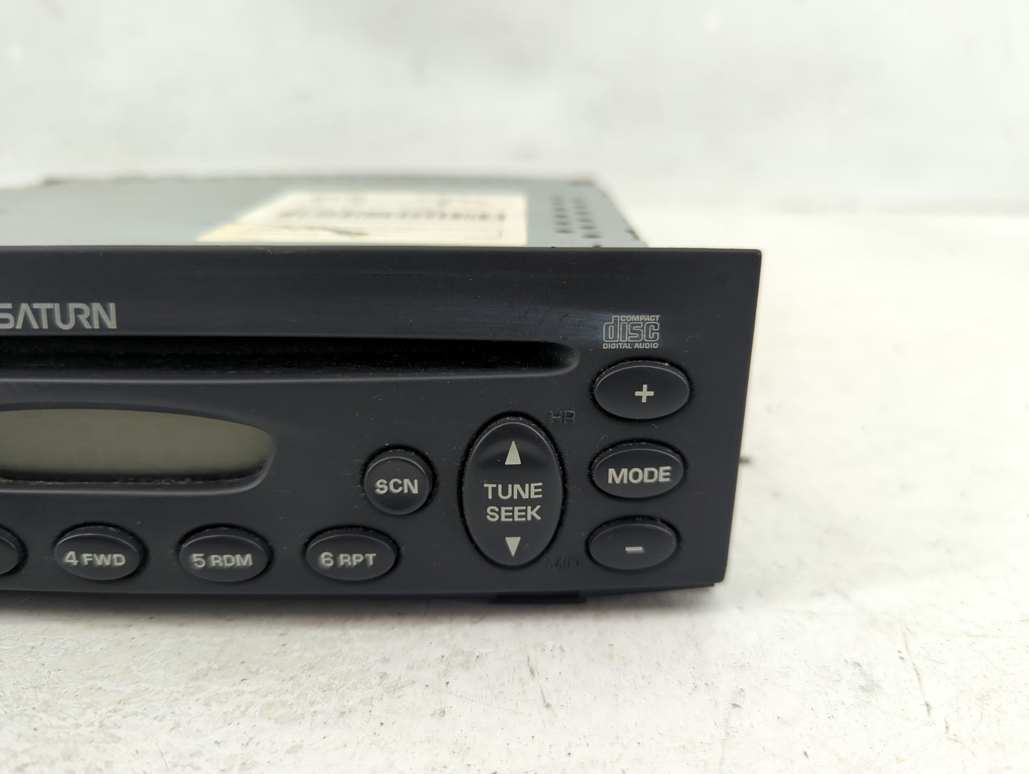 2004 Saturn Vue Radio AM FM Cd Player Receiver Replacement Fits OEM Used Auto Parts - Oemusedautoparts1.com