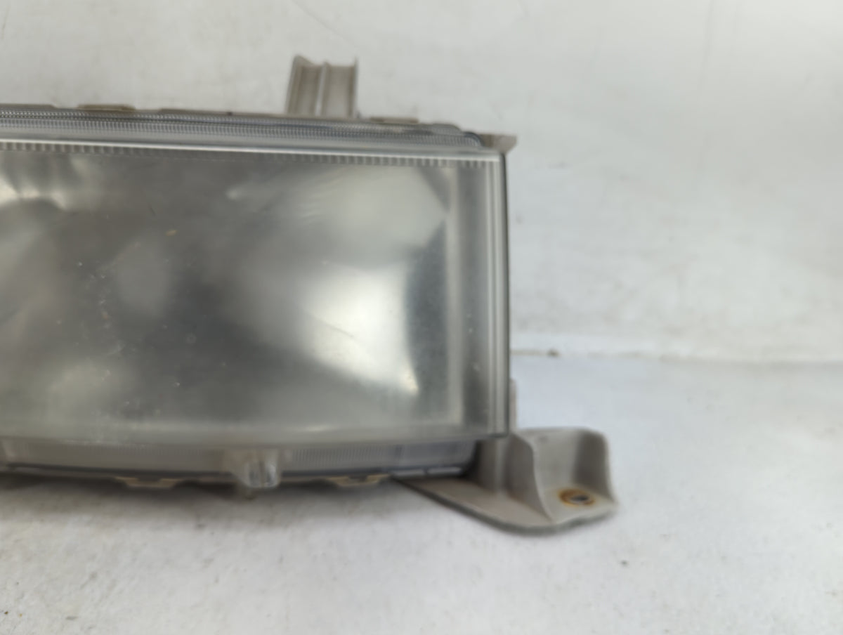 2004-2006 Scion Xb Driver Left Oem Head Light Headlight Lamp 5025060 - Oemusedautoparts1.com