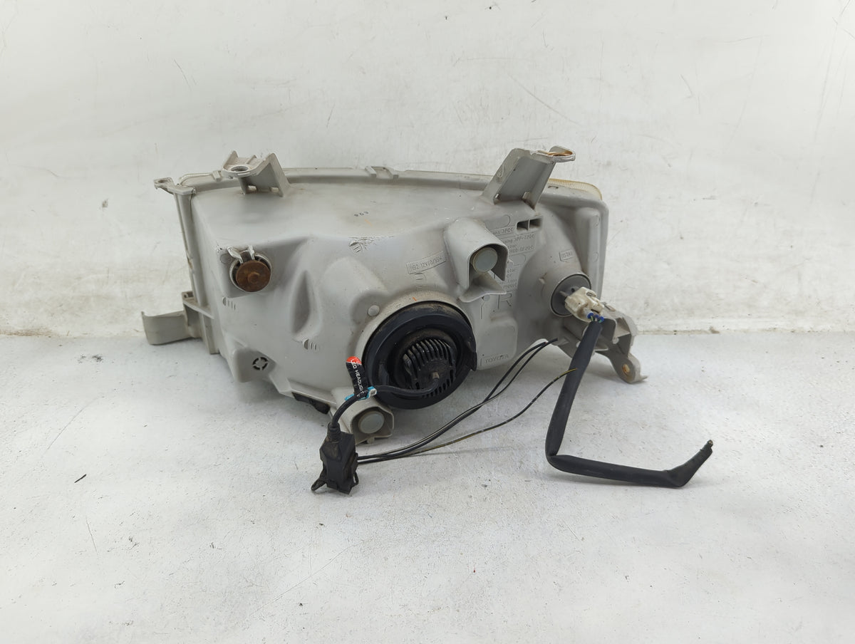 2004-2006 Scion Xb Driver Left Oem Head Light Headlight Lamp 5025060 - Oemusedautoparts1.com