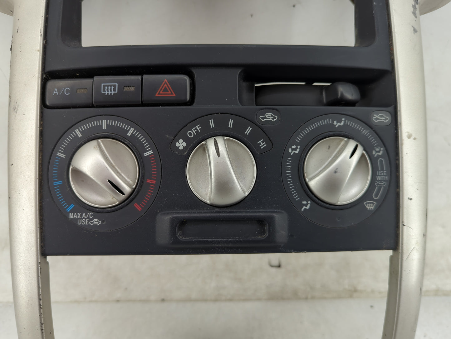 2004-2006 Scion Xb Climate Control Module Temperature AC/Heater Replacement Fits Fits 2004 2005 2006 OEM Used Auto Parts - O