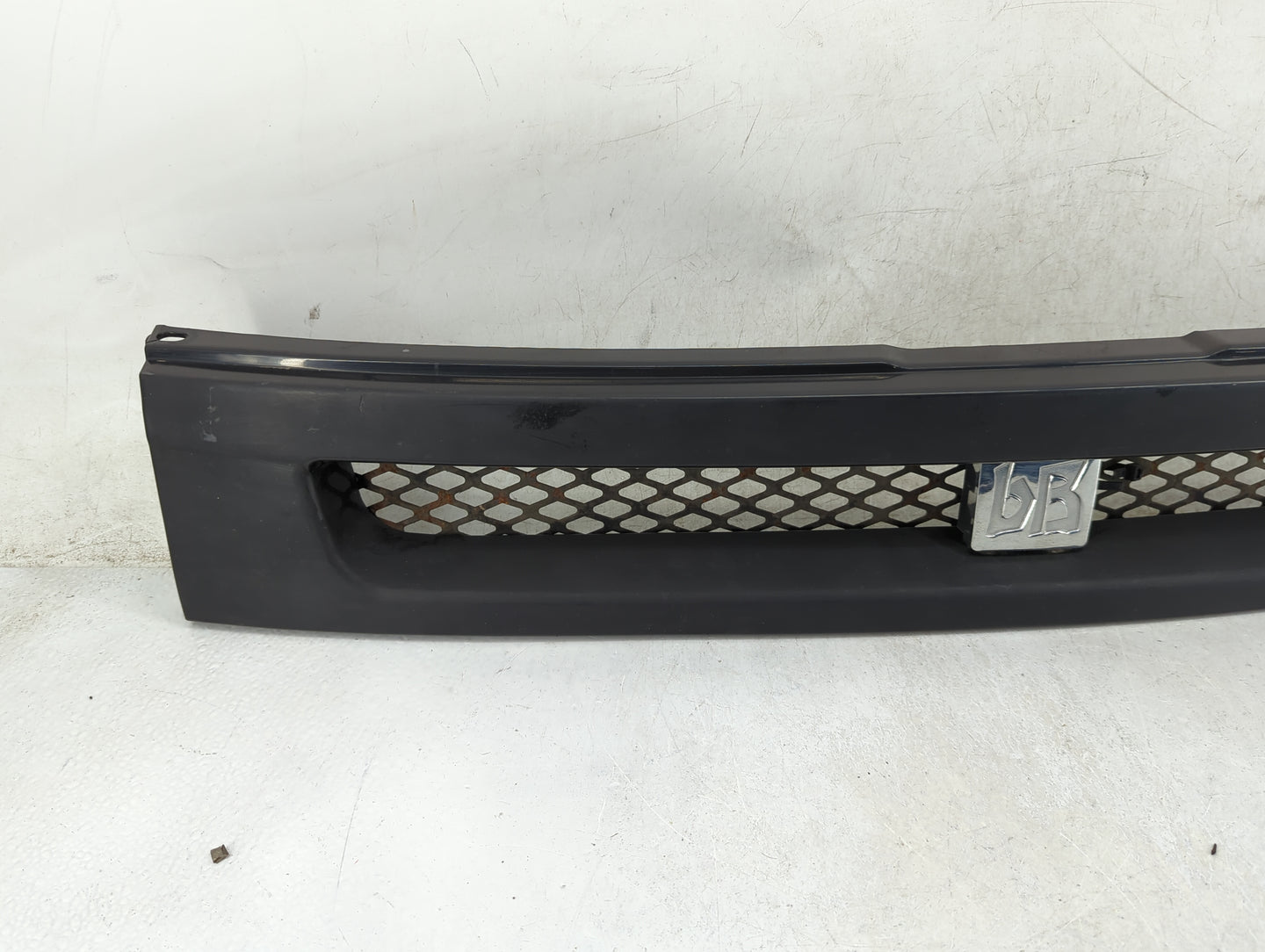 2004-2006 Scion Xb Front Grille Bumper Not Included - Oemusedautoparts1.com